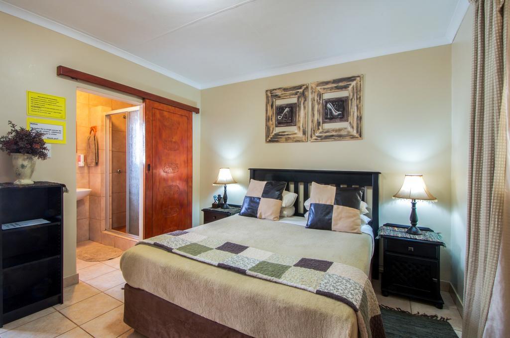 Aber Jetz Guesthouse بونغولا الغرفة الصورة