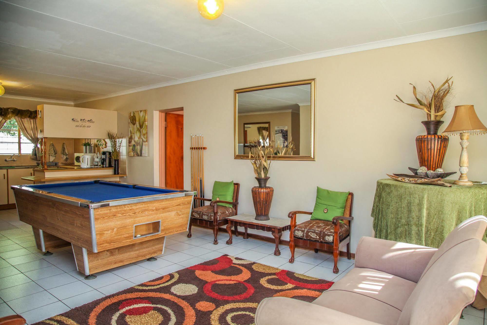 Aber Jetz Guesthouse بونغولا المظهر الخارجي الصورة